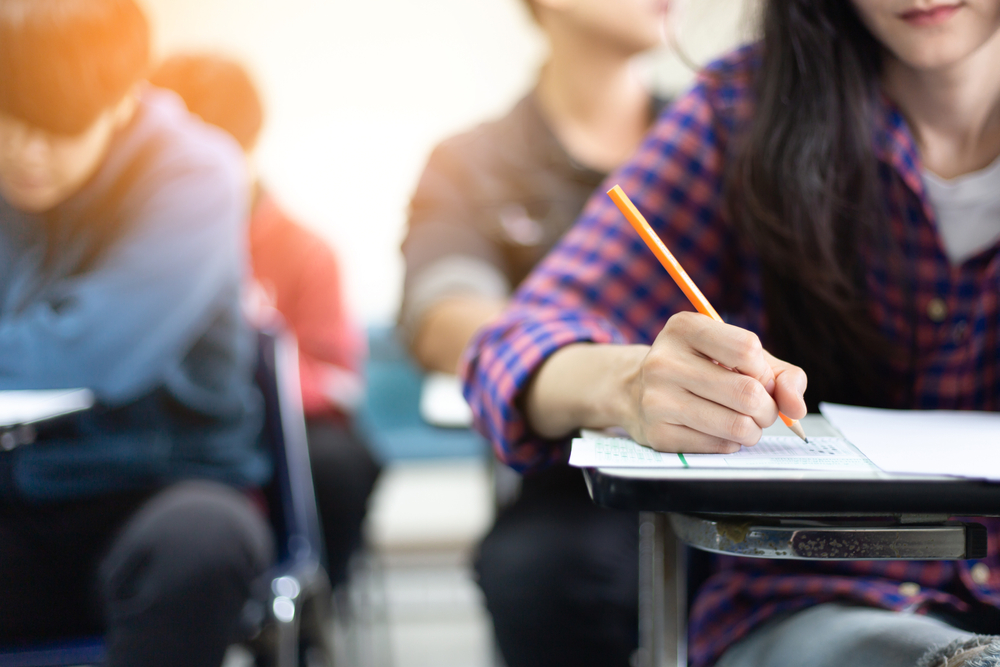 Convocatoria del programa de becas STEM WOMEN UVa-Santander Iberoamérica+Asia curso académico 2023-24