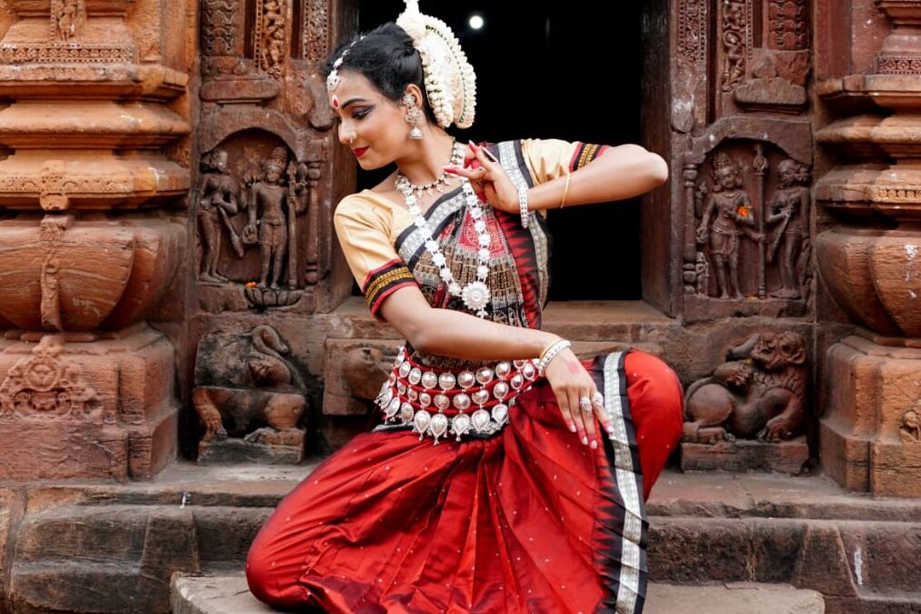 ESPECTÁCULO DE DANZA CLÁSICA ODISSI A CARGO DE PURNATA MOHANTY
