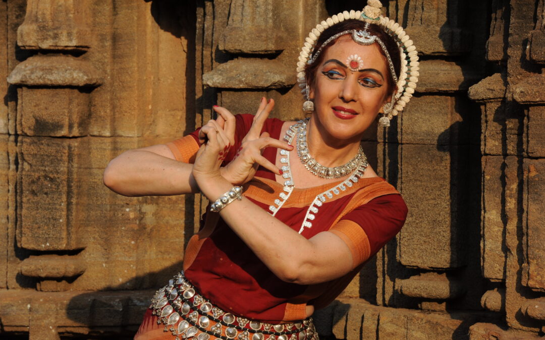LAB INDIA. MASTERCLASS DE DANZA ODISSI Y CHHAU